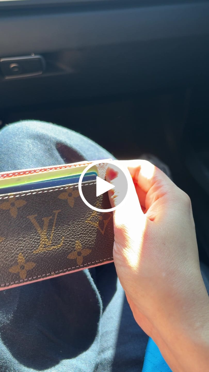 Customer video review of Lucie Mono Card Wallet