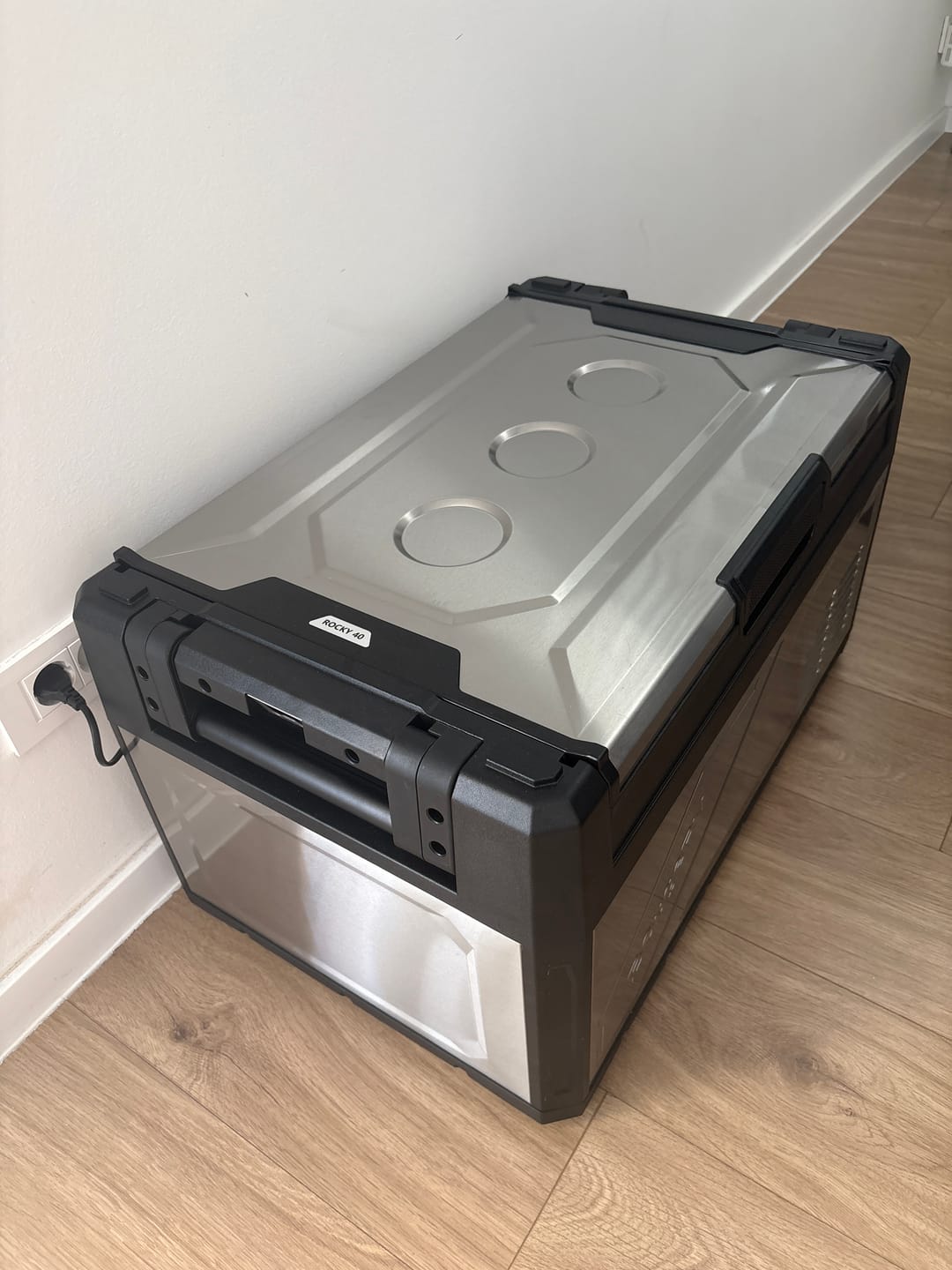 Customer photo review of BougeRV New Rocky V3.0 39 L 12-V-Autokühlschrank mit zwei Temperaturzonen