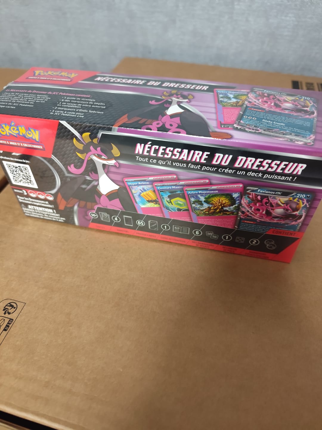 Customer photo review of Nécessaire du Dresseur 2025 : Favianos-ex – Coffret Français