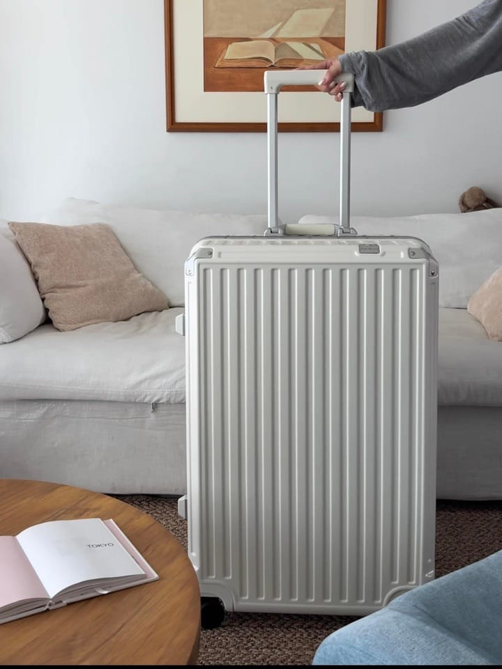 Customer photo review of Carry-On 20"