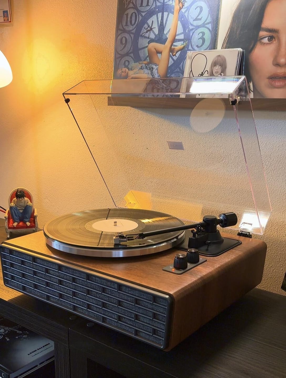 Customer photo review of XJ-H02 All-in-One Bluetooth Vinyl Turntable with Stereo Speakers