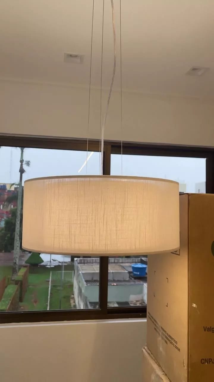 Customer photo review of Luminária Pendente de Teto com Cúpula Dupla em Linho 40cm