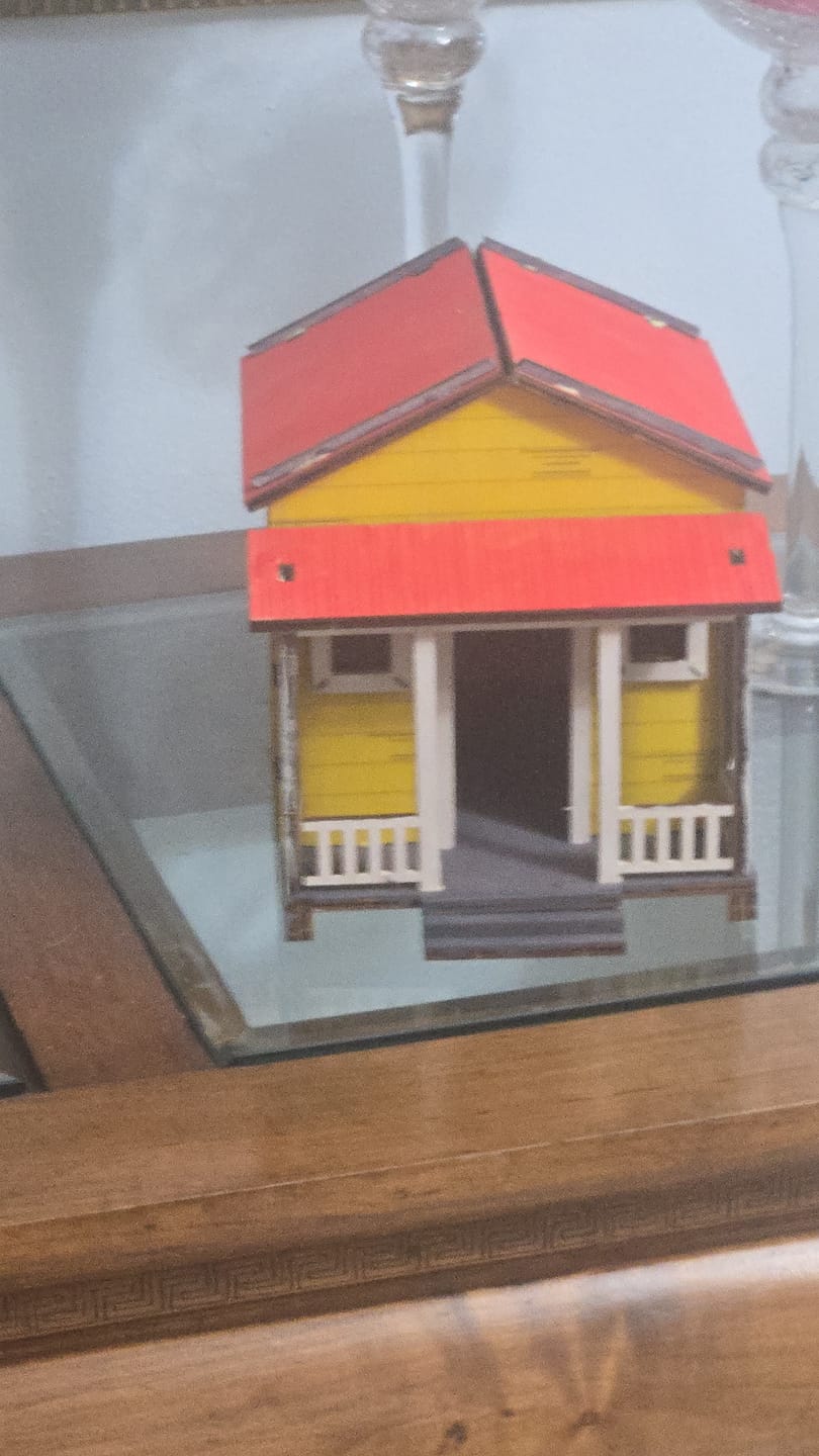 Customer photo review of Casita de Campo Alegría | Kit DIY Madera y Pintura