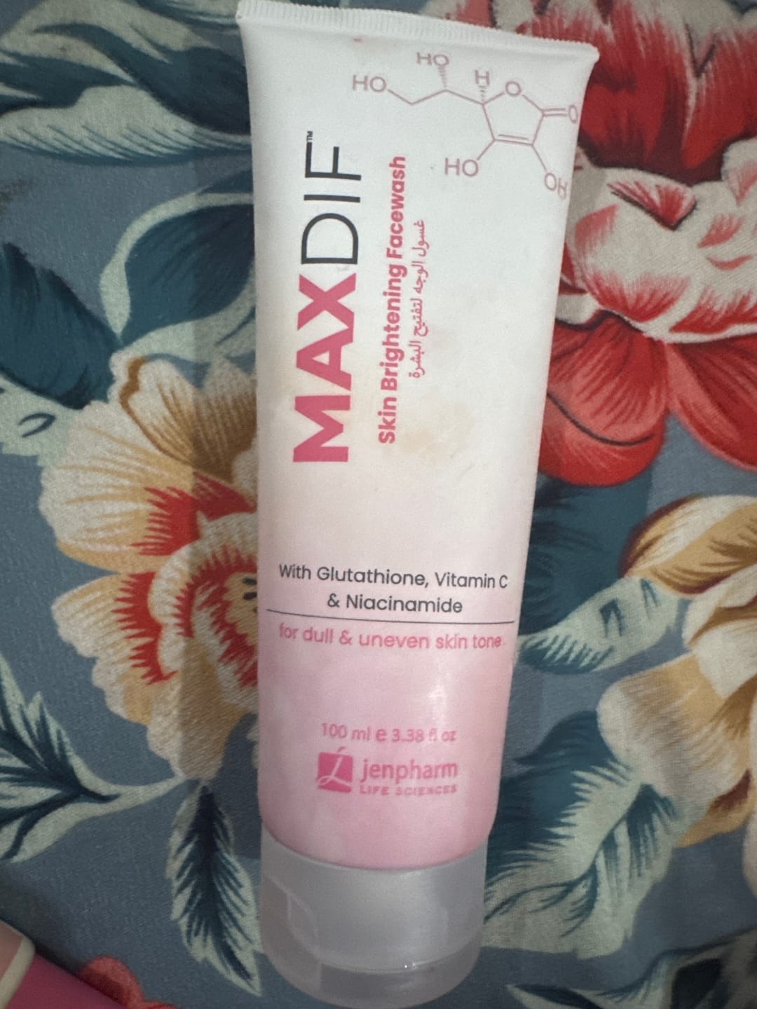 Customer photo review of Maxdif Facewash