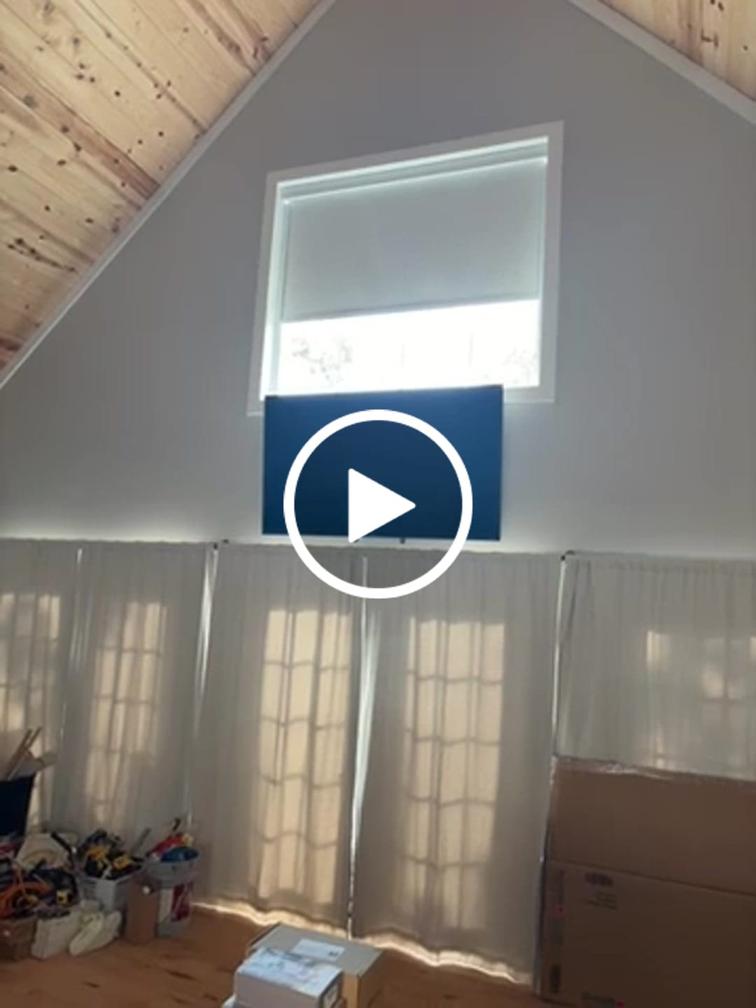 Customer video review of SmartWings Motorized Roller Shades 100% Blackout Linen