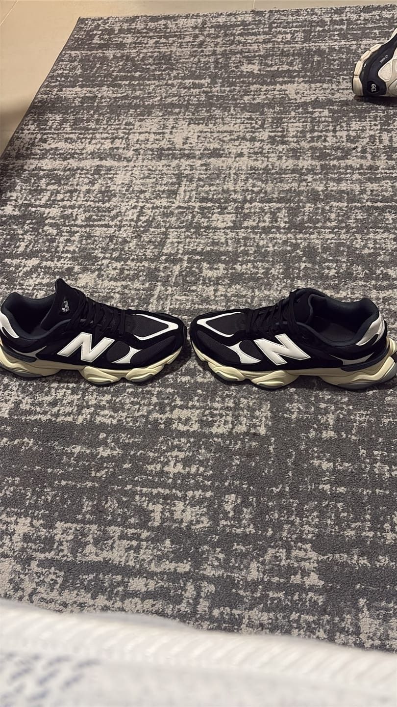 Customer photo review of New Balance 9060 - Black White