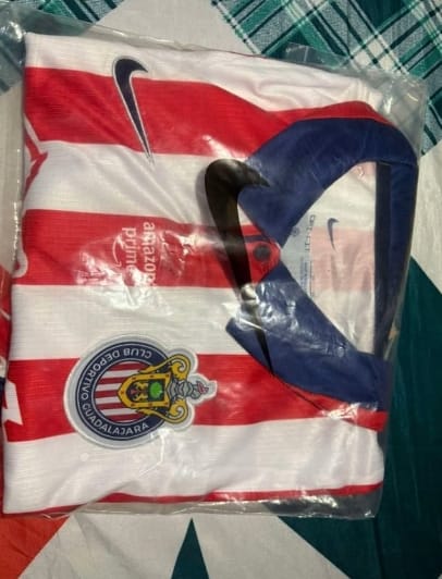Customer photo review of Chivas Local - 26/27
