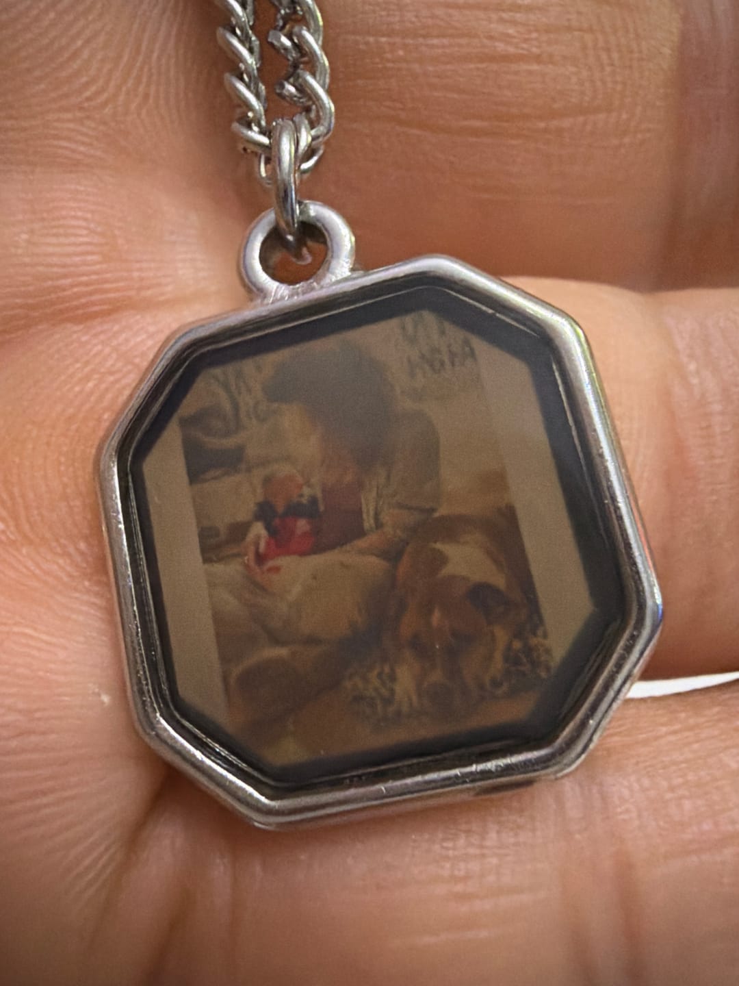 Customer photo review of Collana personalizzata con foto segreta