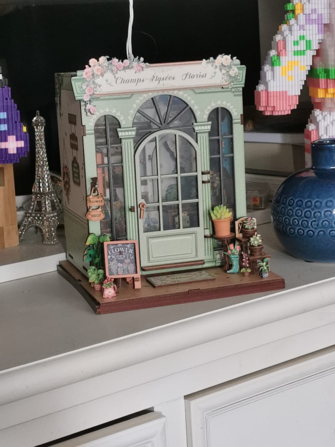 Customer photo review of DIY Book Nook Kit - Champs-Élysées Florist