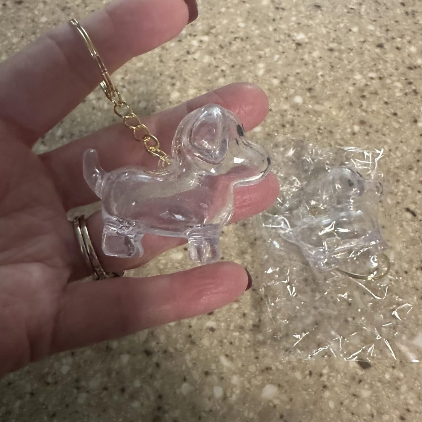 Customer photo review of Llavero para guardar pelo de mascota