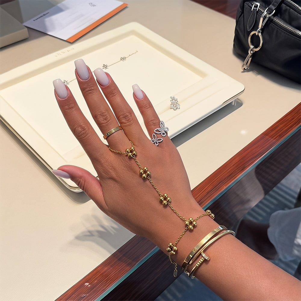 Customer photo review of HilalHaven Bead‑Cluster Floral‑Accent Stationed‑Point Hand Chain