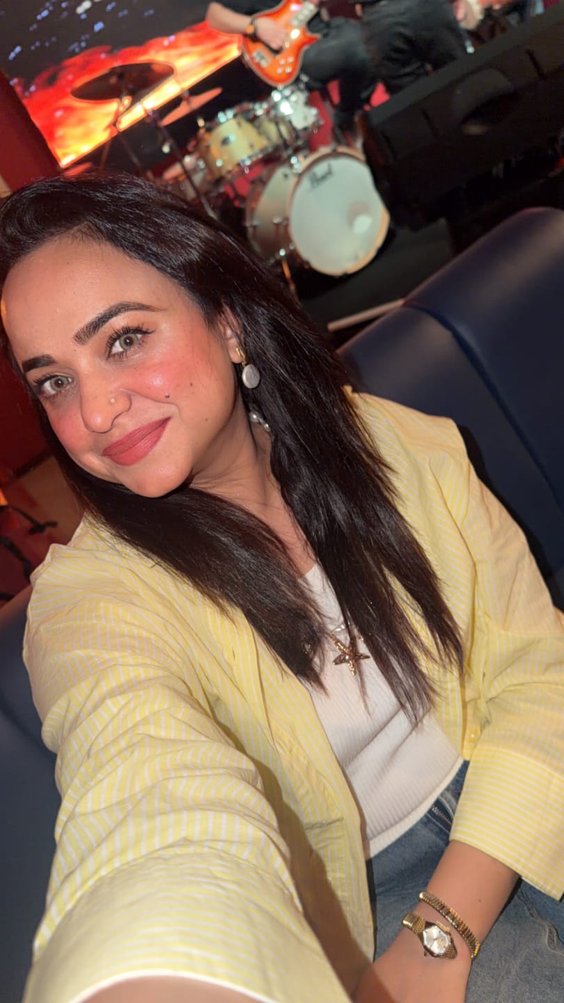 Customer photo review of Jamilla Treasure Brown