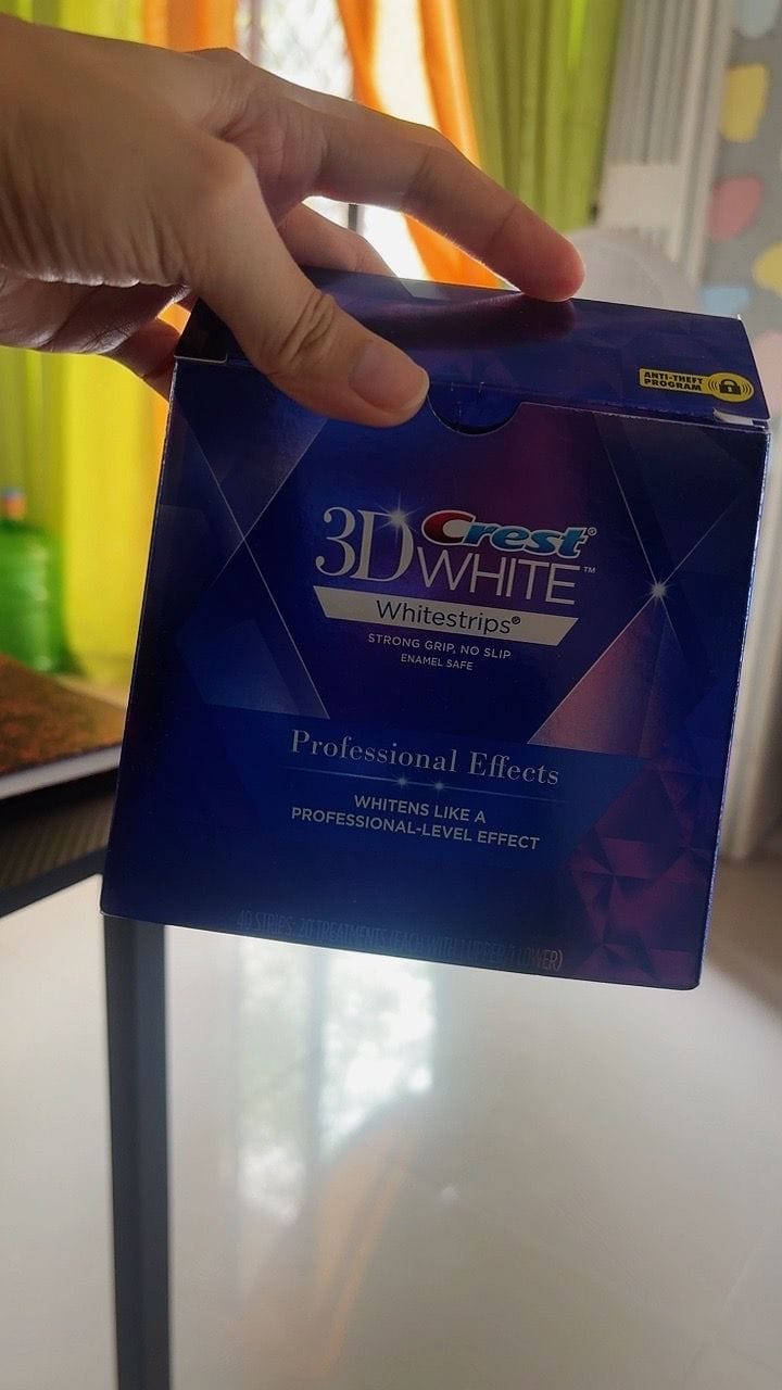 Customer photo review of Crest 3D White Strip Pro. 40pcs
