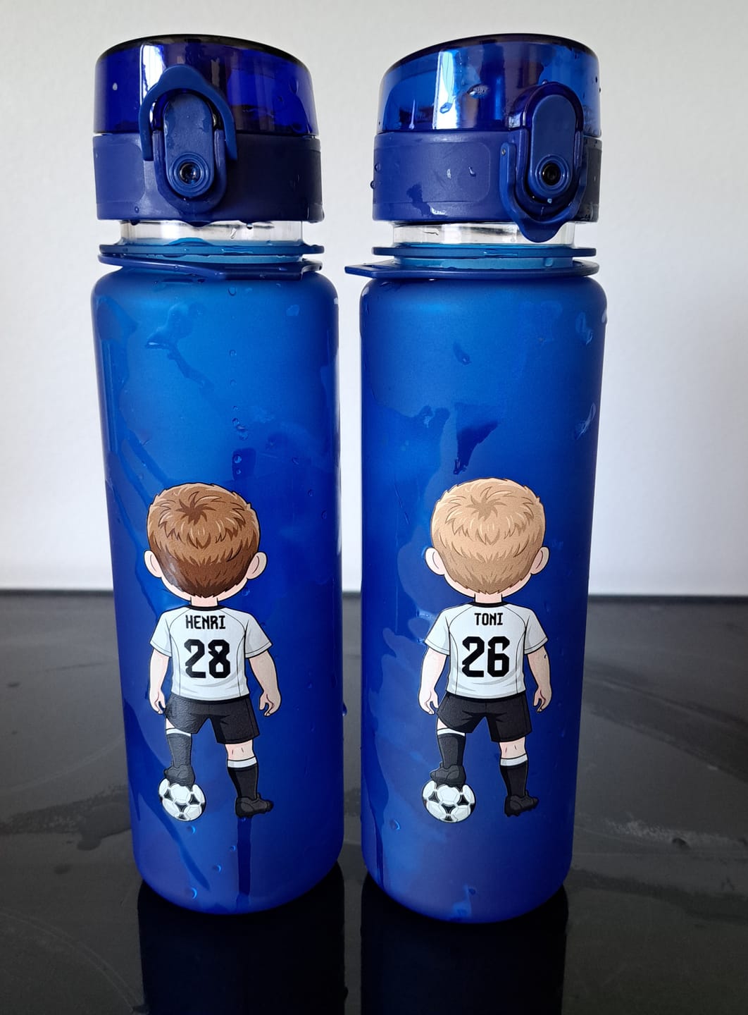Customer photo review of Fußball-Trinkflasche 650ml