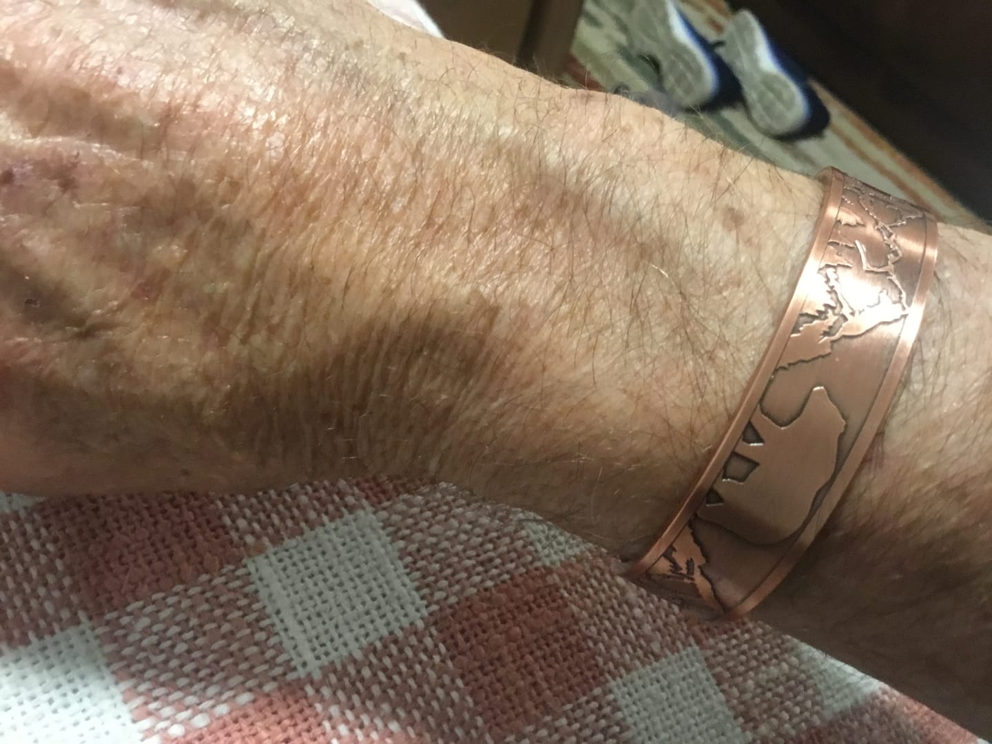 Customer photo review of Mens Copper Magnetic Bangle Bracelet Bear New Design