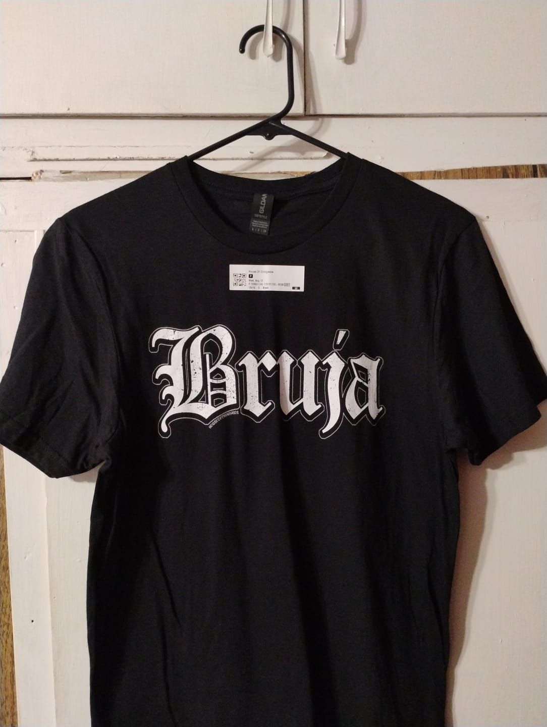 Customer photo review of Bruja Vintage Text Only Chingona T-Shirt