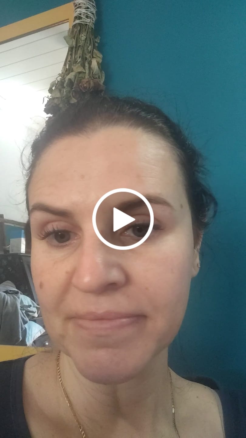 Customer video review of Venus Lash Kit