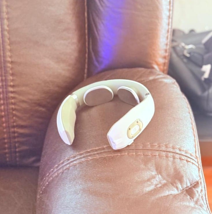 Customer photo review of Masajeador Cervical Descontracturante