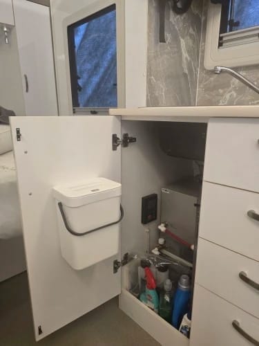 Customer photo review of Quiet Close Trash Can – Space-Saving Sealed Kitchen Bin