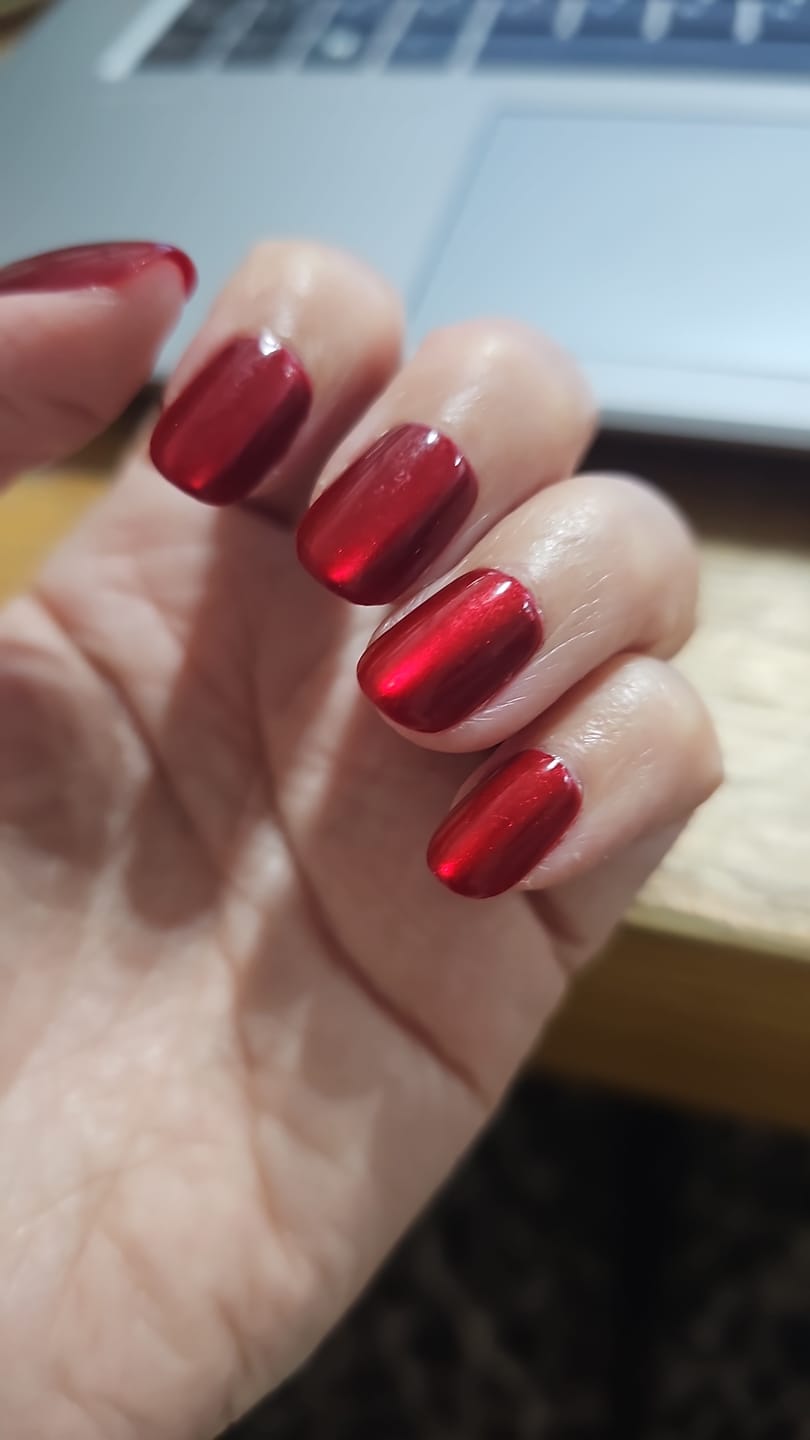 Customer photo review of Cherry Glaze Squoval