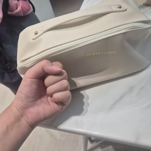 Customer photo review of Leather Makeup Bag – Large Travel Toiletry Organizer
