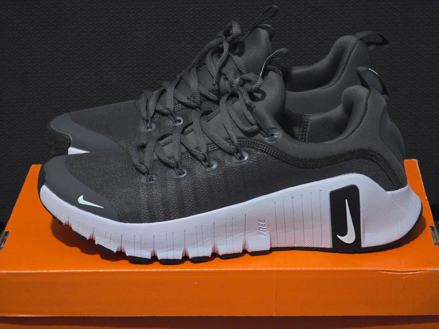 Customer photo review of Tenis Free Metcon 6 Gunsmoke Importado