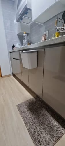 Customer photo review of Wall Mounted Trash Can – 12L Hanging Bin for Kitchen Cabinets