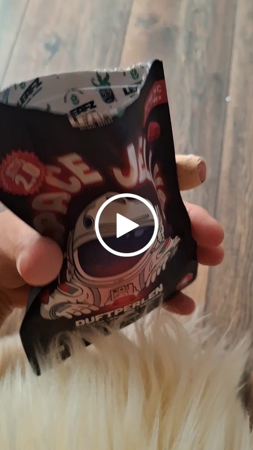 Customer video review of THC Spacejellies 2.0