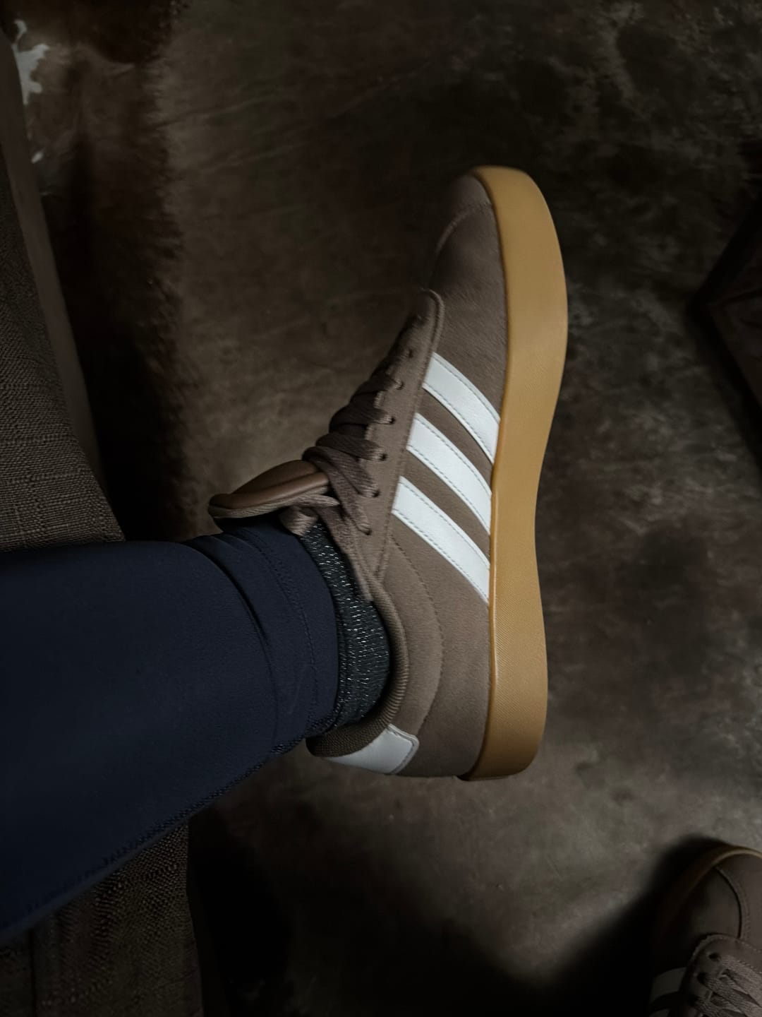 Customer photo review of Zapatilla Adidas Vl Court 3.0 Mujer Cafe