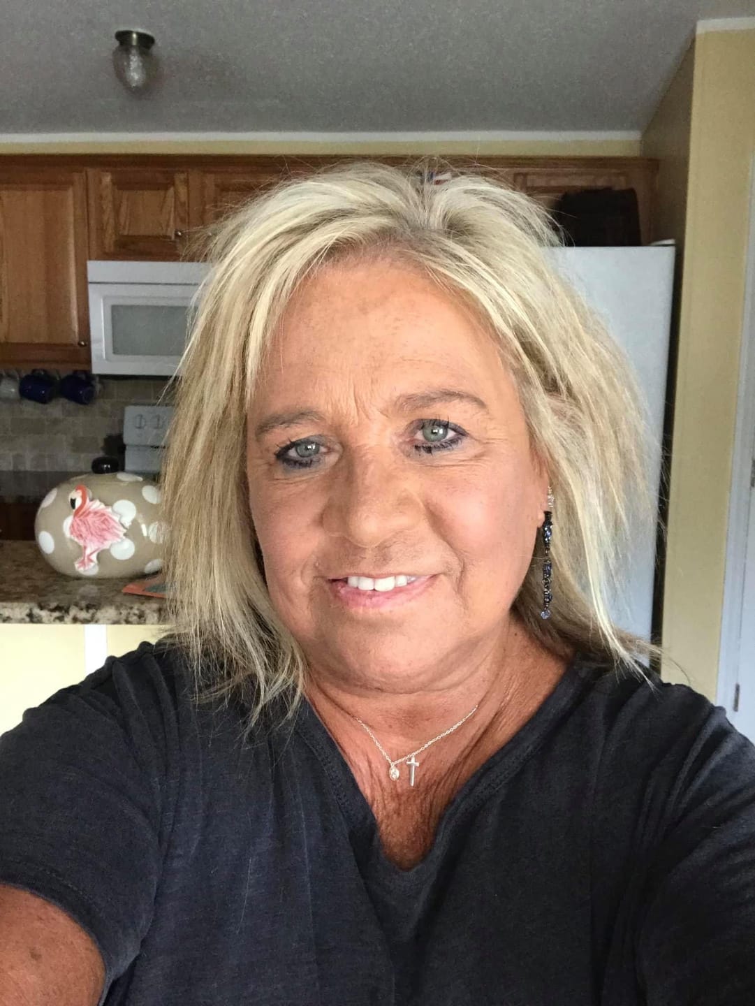 Customer photo review of 30 Day Hair Goals Supplement Bundle