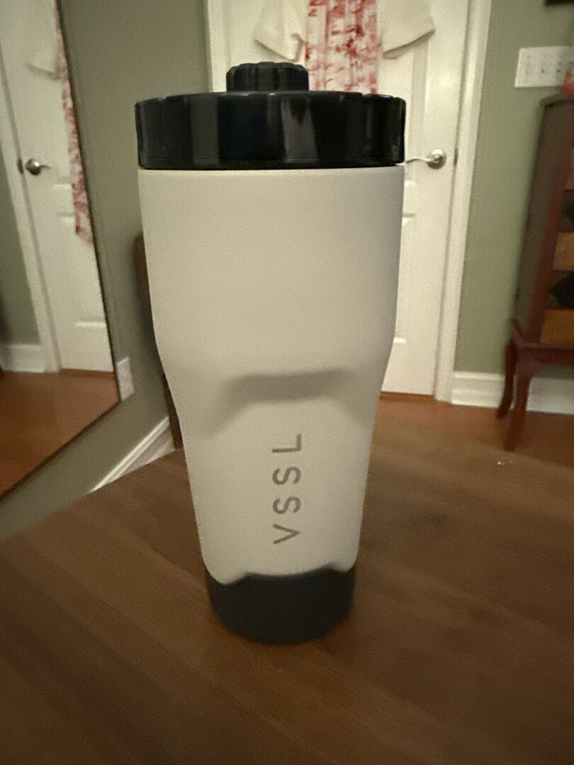 Customer photo review of VSSL Rift Tumbler 10oz | 296 ml Leakproof Insulated Tumbler