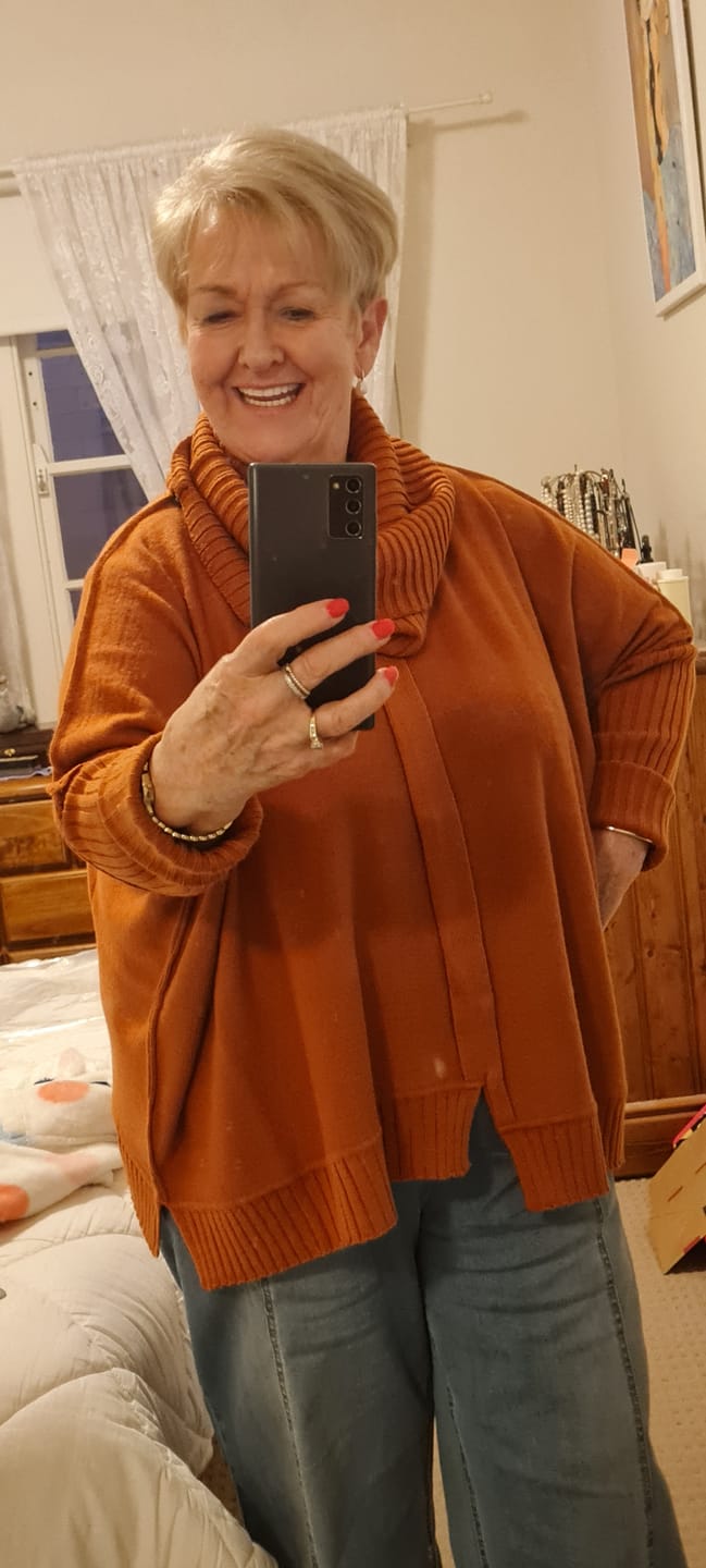 Customer photo review of BOXY RIB SLEEVE KNIT
