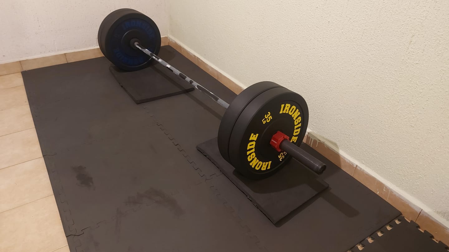 Customer photo review of Olympic Barbell & Plate Set - Phoenix 45 lb + 260 lb - IRONSIDE