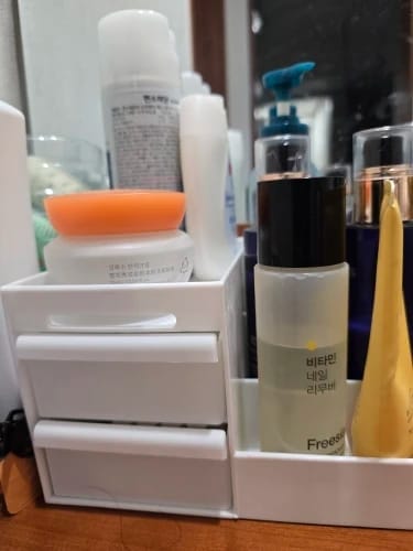 Customer photo review of Makeup Storage Drawer – Plastic Desktop Cosmetics Shelf