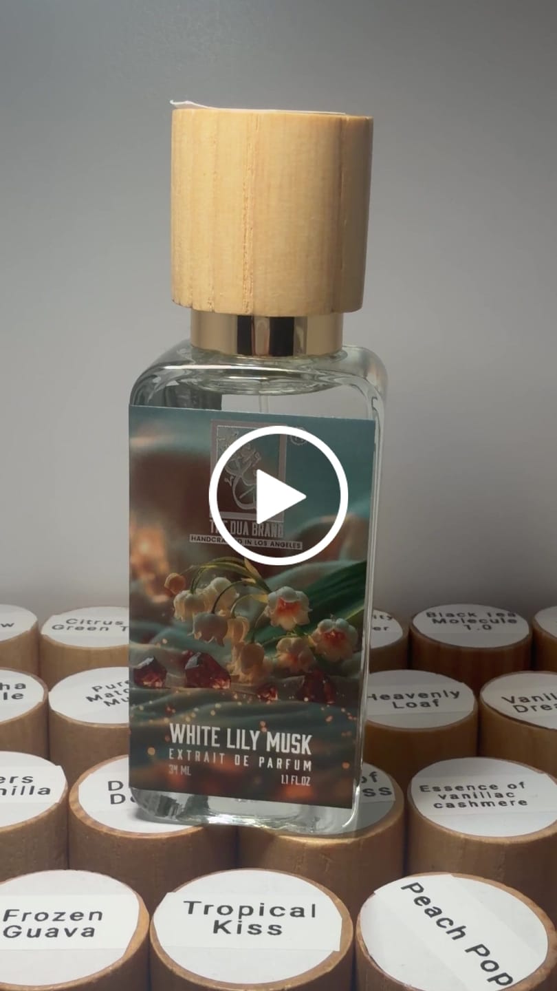 Customer video review of White Lily Musk