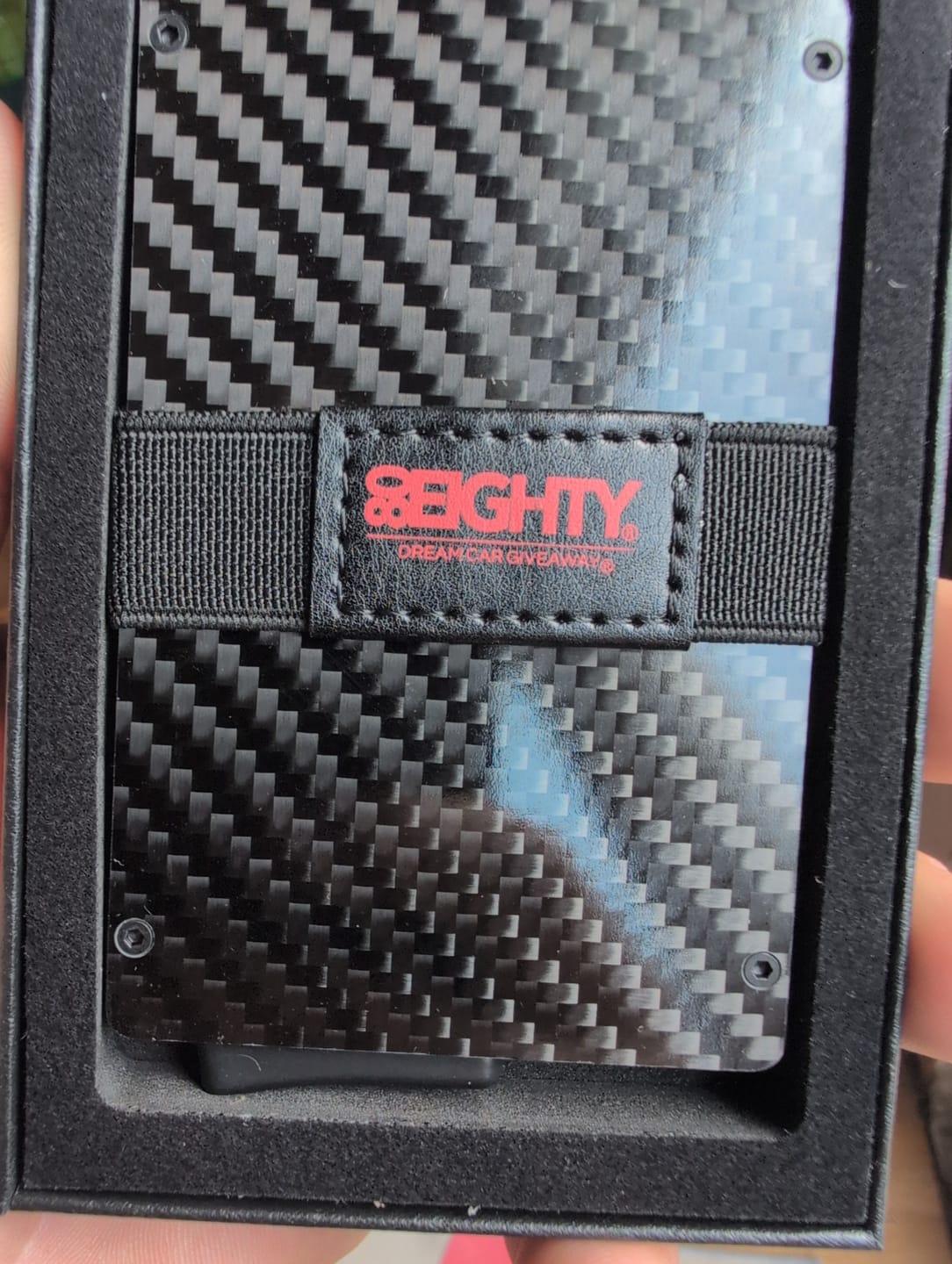 Customer photo review of 80Eighty® Minimalist Carbon Fiber Wallet
