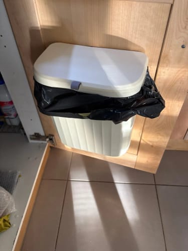 Customer photo review of Wall Mounted Trash Can – 12L Hanging Bin for Kitchen Cabinets