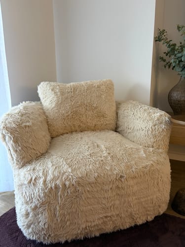 Customer photo review of Peachi Swivel Chair