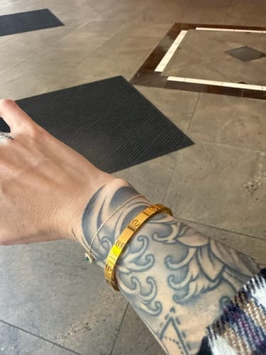 Customer photo review of Classic Love Bracelet