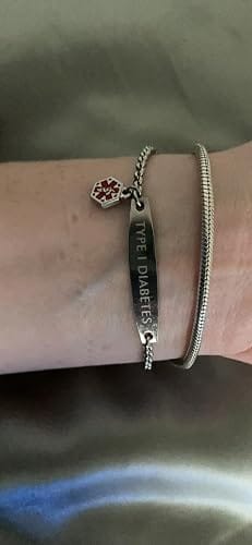Customer photo review of Diabetes Alarmarmband