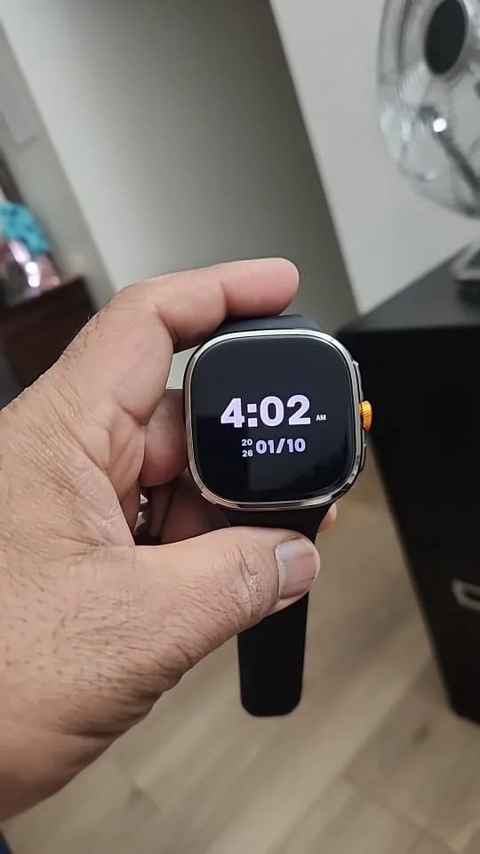 Customer photo review of Smartwatch 5G AMOLED 2,4" con fotocamera rotante