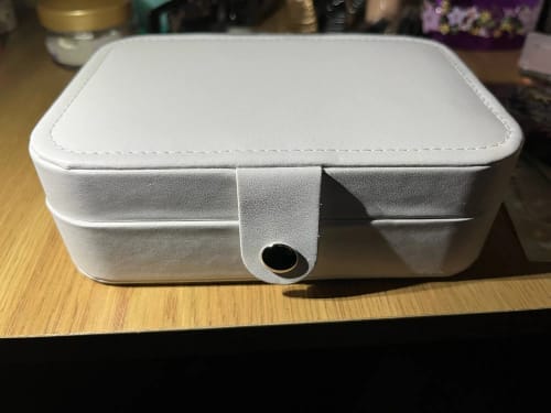Customer photo review of Mini Jewelry Box – Velvet Lined Travel Case for Rings & Earrings