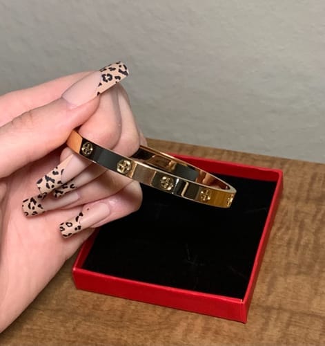 Customer photo review of Classic Love Bracelet