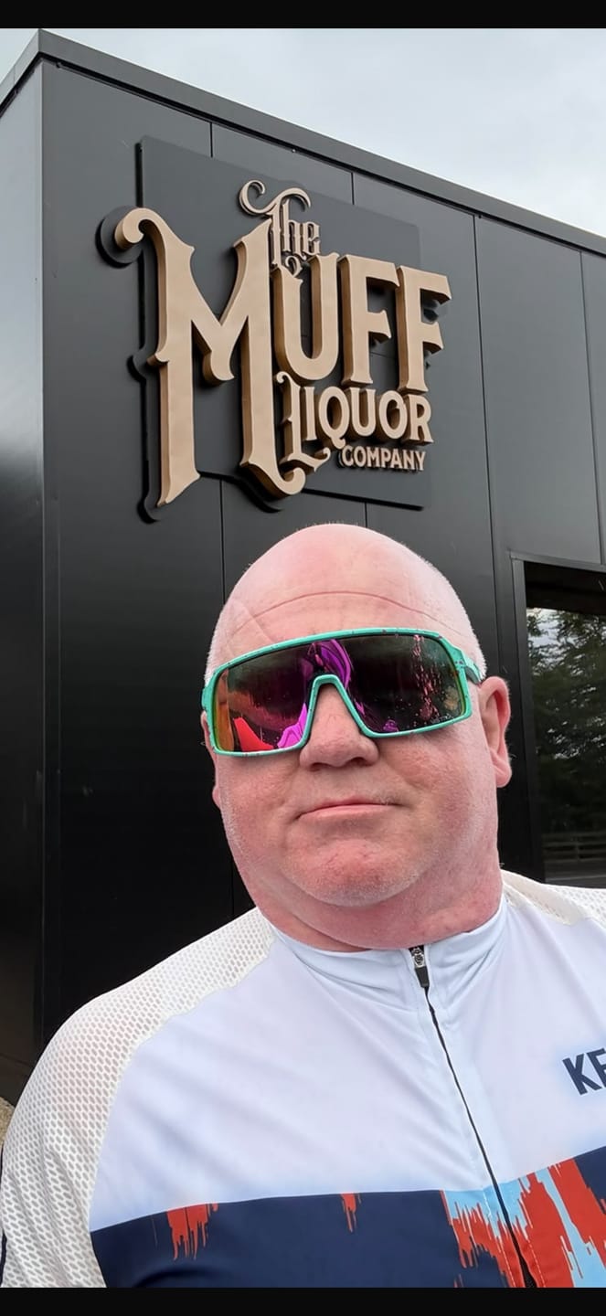 Customer photo review of Descent Ryot Cycling Sunglasses with Vistra Photochromic Lens