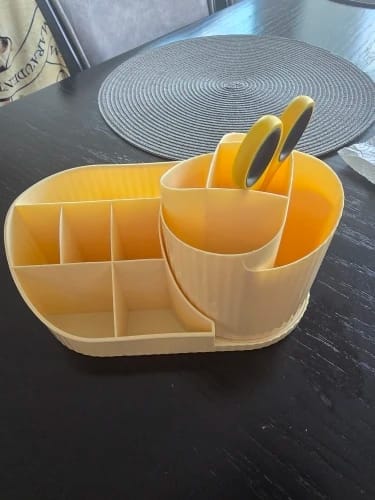Customer photo review of Vanity Makeup Organizer – Rotating Brush Holder for Skincare