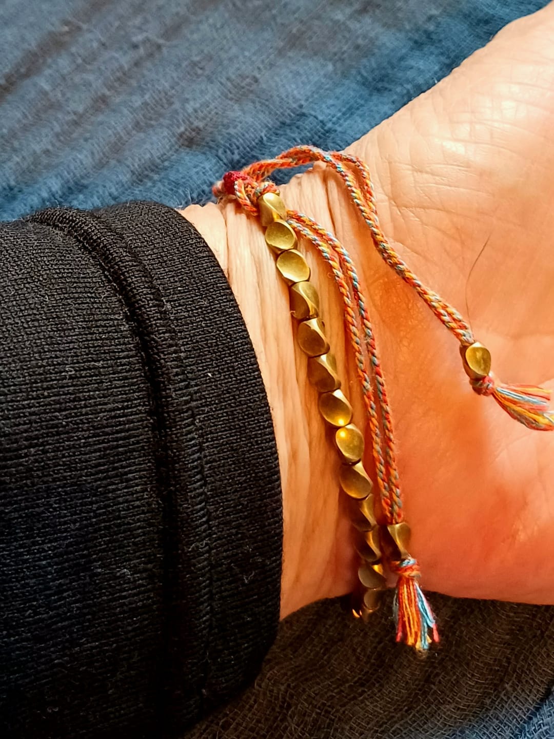 Customer photo review of Tibetisches Glücksarmband aus Kupfer