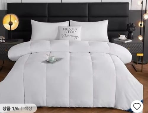 Customer photo review of Hotel Style Comforter – Lightweight Fluffy Winter Quilt