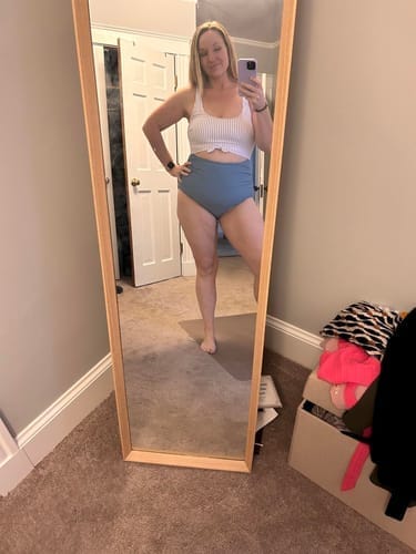 Customer photo review of Emoswimsuit - Women's One Piece Swimsuit Tummy Control Slimming Bathing Suit Cutout Tie Knot Swimwear