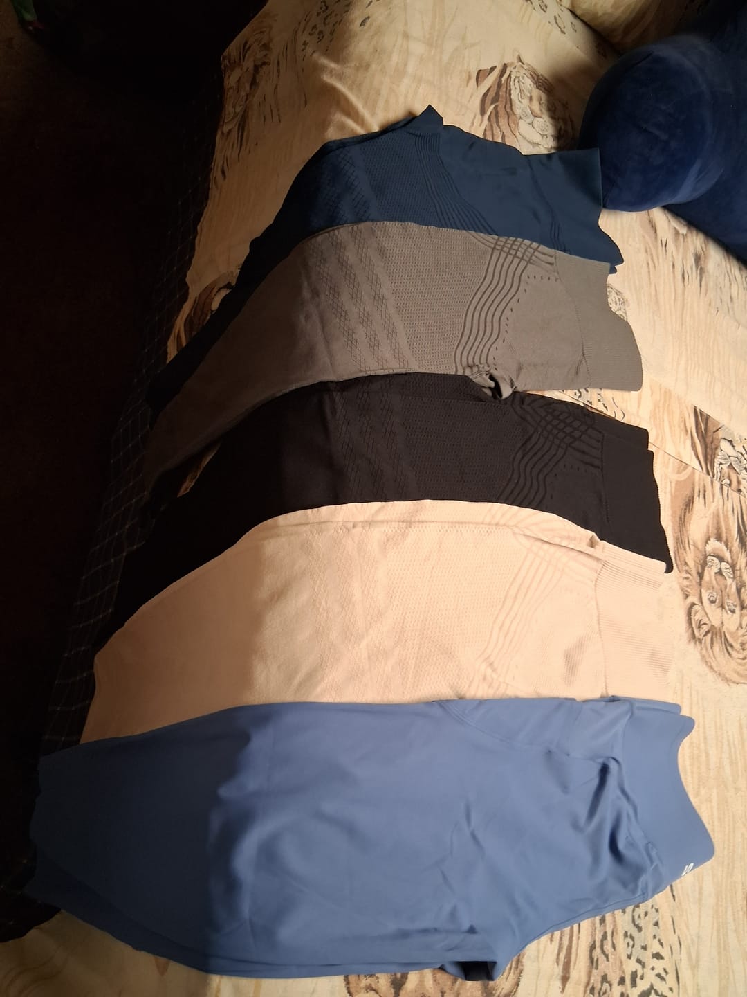Customer photo review of Silix Pocket Anti-Cellulite Sculpting Leggings
