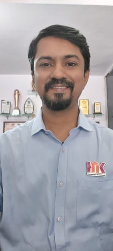 Customer photo review of Customized Magnetic Badge | Wear Your Brand